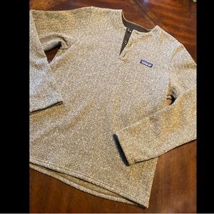Patagonia Men's Heather Gray Crewneck Henley Sweater